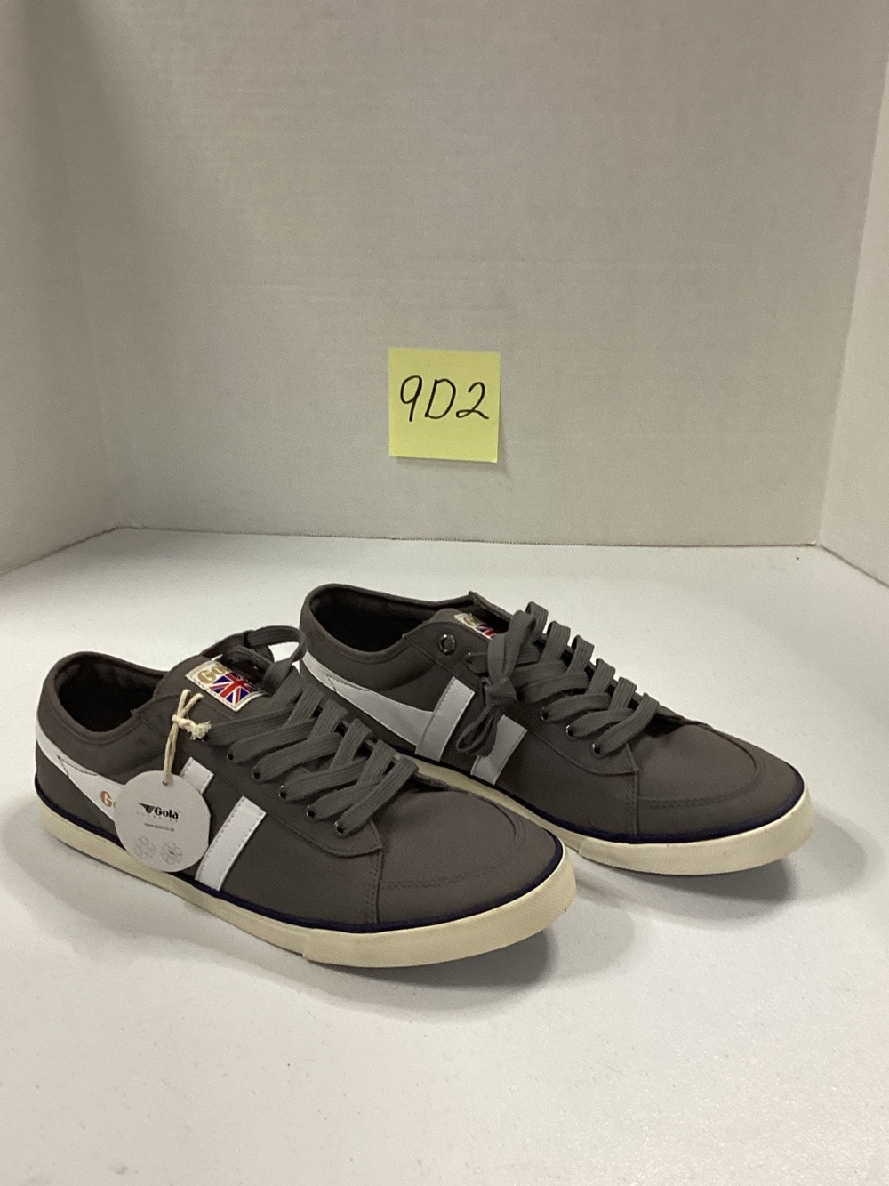 Gola Men's Low-Top Sneakers in Grey